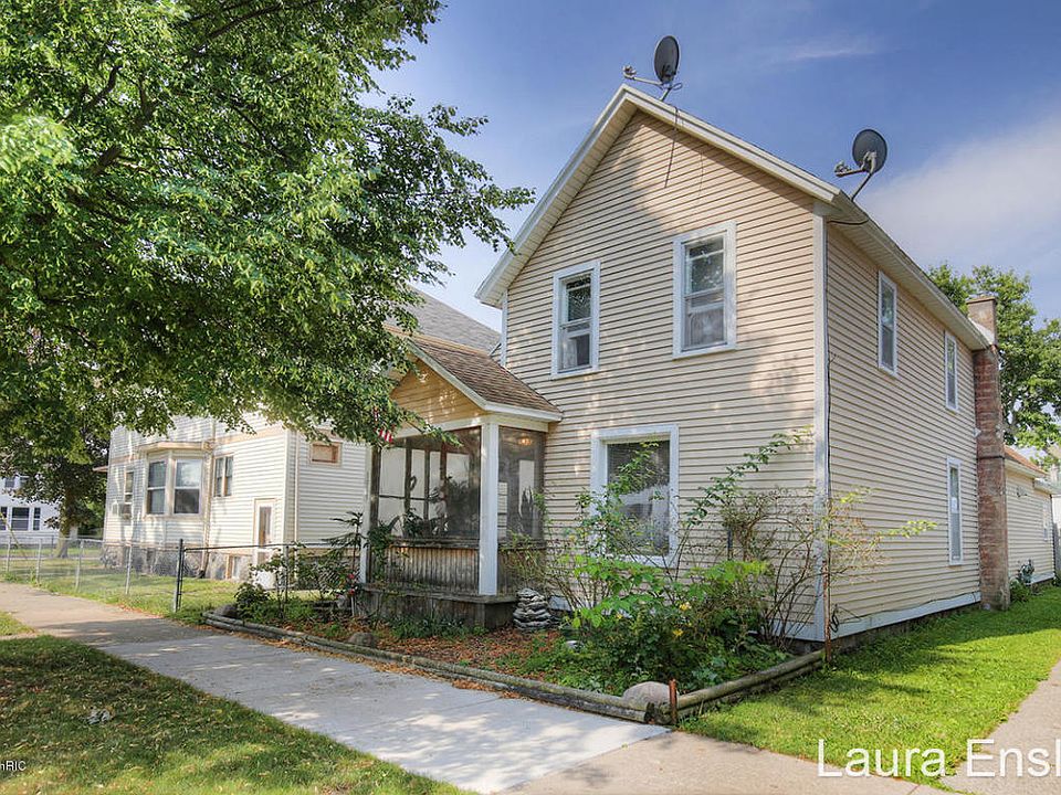 1st image of 1009 Muskegon Ave NW