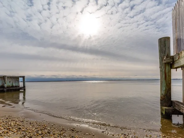 26 Gardiners Ln, East Hampton, NY 11937