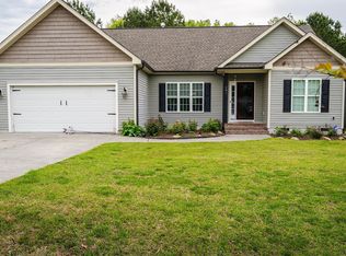 201 Lexington Park Dr, Oxford, NC 27565