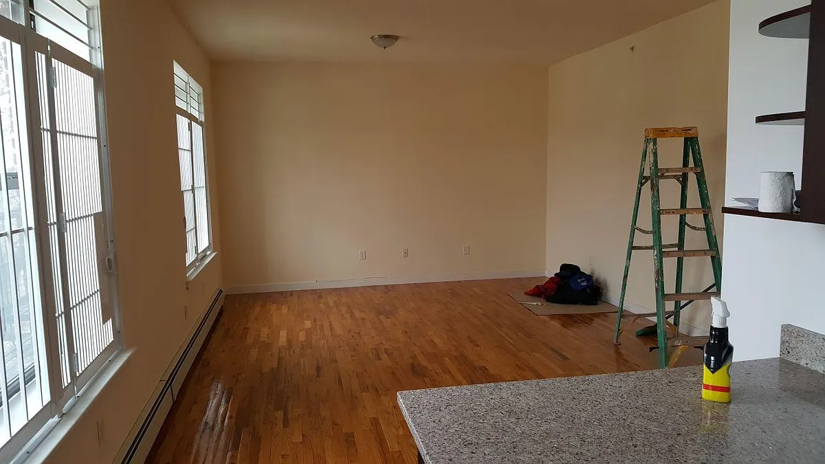 Living Room - 956 18th Ave