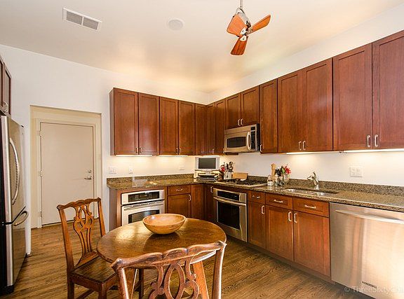 3rd image of 1526 S Wabash Ave APT 400
