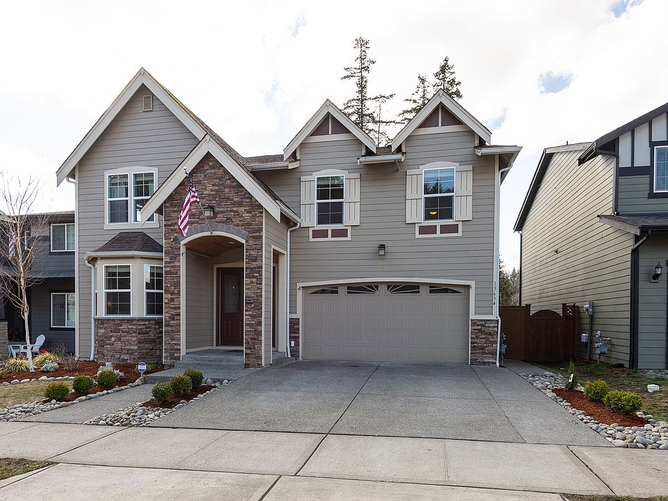 1st image of 13634 193rd Ave E