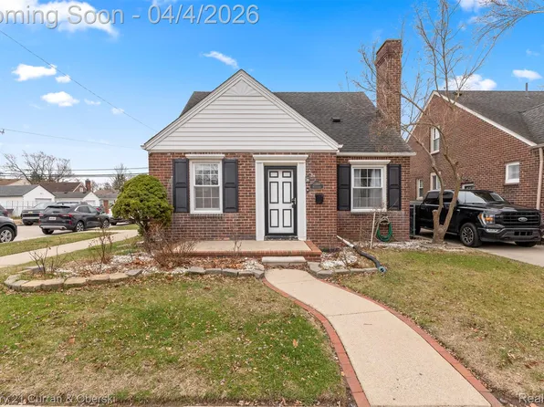 22801 Buckingham St, Dearborn, MI 48128