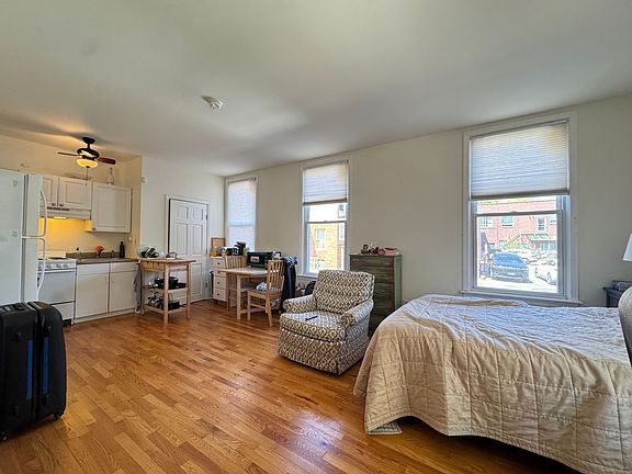 3rd image of 59 Trumbull St #4