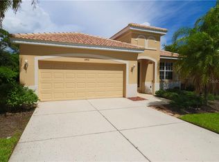 6410 Falcon Lair Dr, North Port, FL 34287