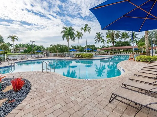 1392 Canary Island Dr #0 — Photo 4
