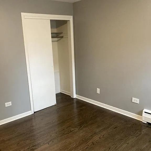 808 E 89th Pl #1 — Photo 9