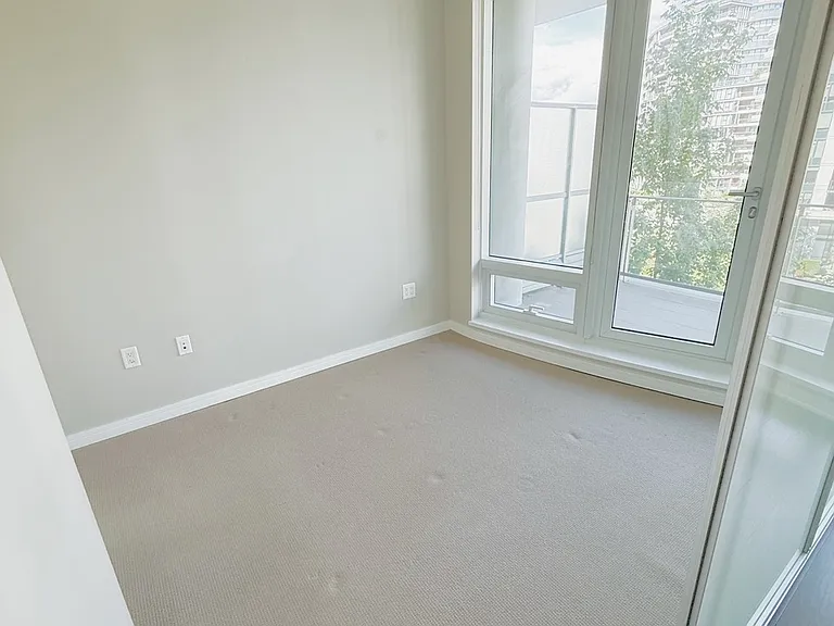 1633 Ontario St #5XX — Photo 17