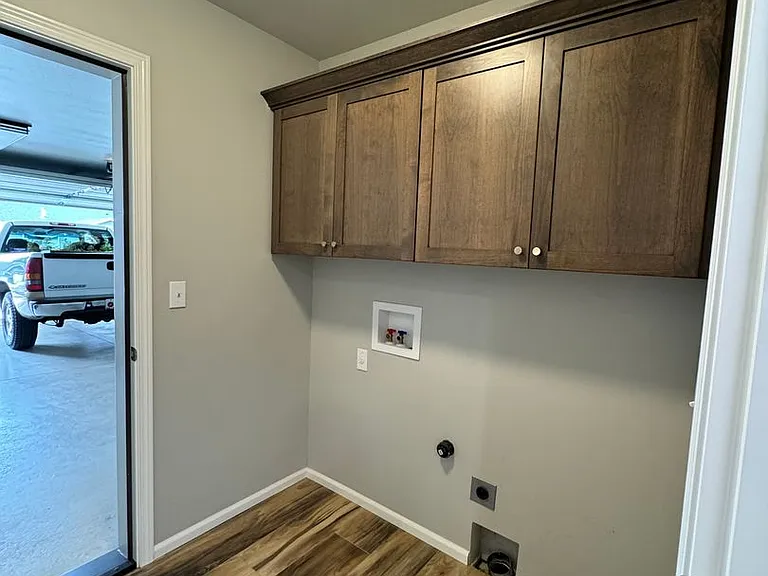 207 Addison Ave — Photo 14