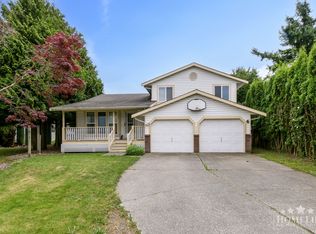 7172 Circle Dr, Chilliwack, BC V2R 2S4