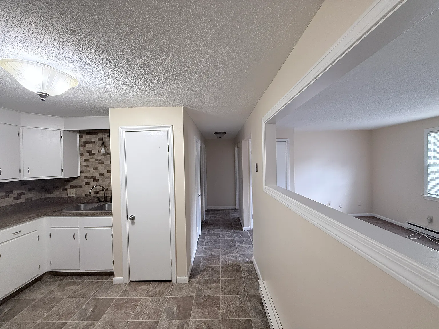 2 bed, $1,595 — Photo 2