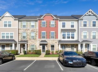24977 Coats Sq, Aldie, VA 20105