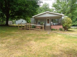 2511 Bench Rd, Charleston, WV 25311