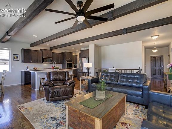 5th image of 10912 Checo Way