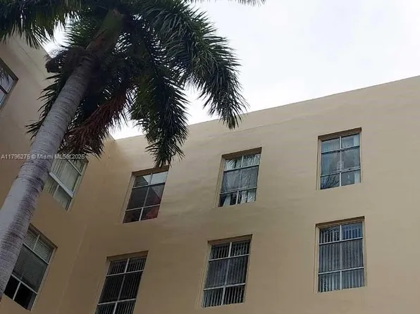 7400 W 20th Ave APT 326, Hialeah, FL 33016