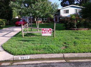 8837 Camfield Ct, Alexandria, VA 22308