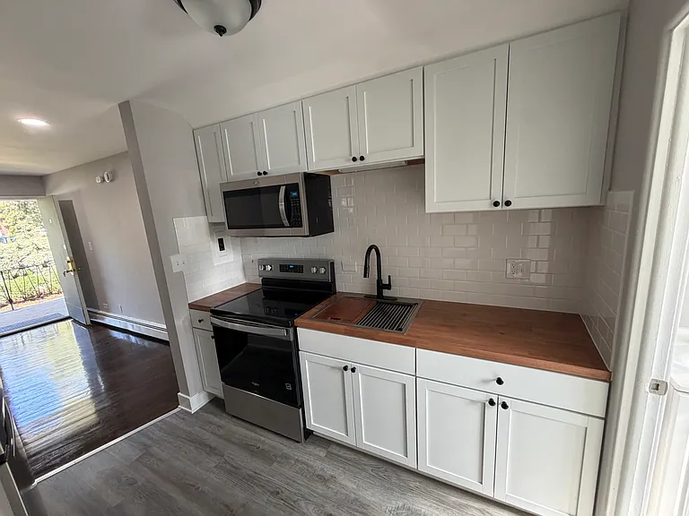 6901 N Ridge Blvd — Photo 7