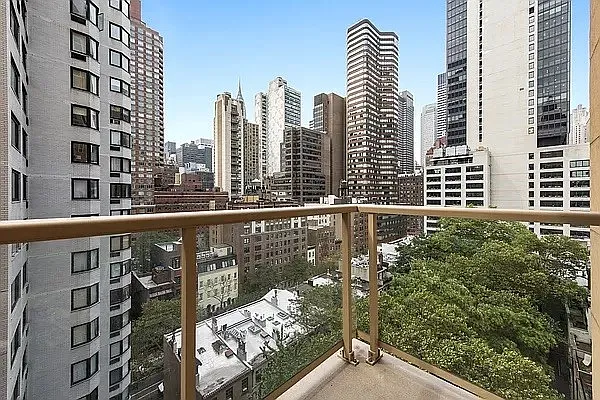 Rented by Corcoran | media 5