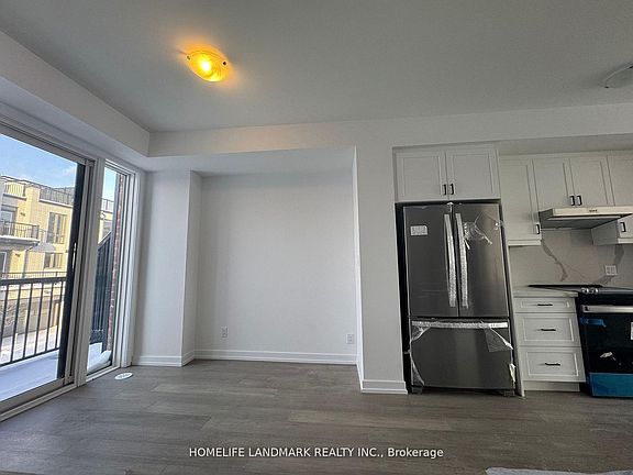 3rd image of 27 Bancroft Ln