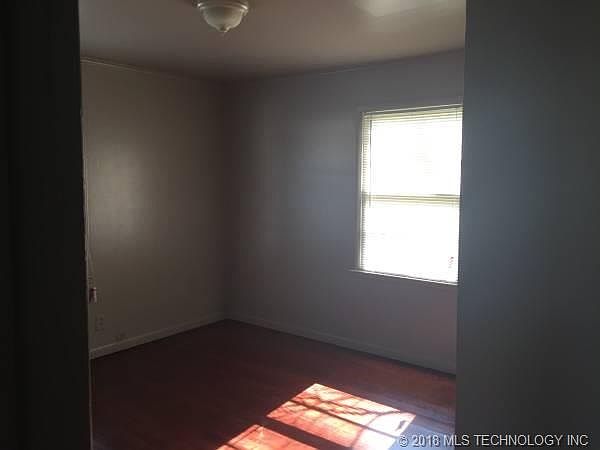 2nd image of 119 S 42nd St