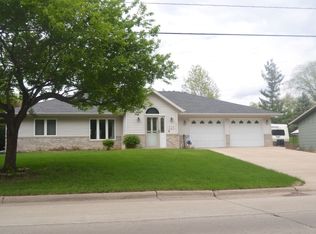 520 18th St SE, Owatonna, MN 55060