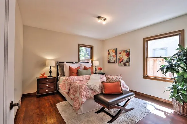 590 Hull Ave — Photo 3
