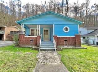 526 Town Mountain Rd, Pikeville, KY 41501