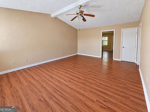2nd image of 100 Clarks Bluff Rd
