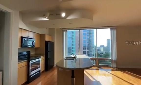 3rd image of 413 E Pine St #27