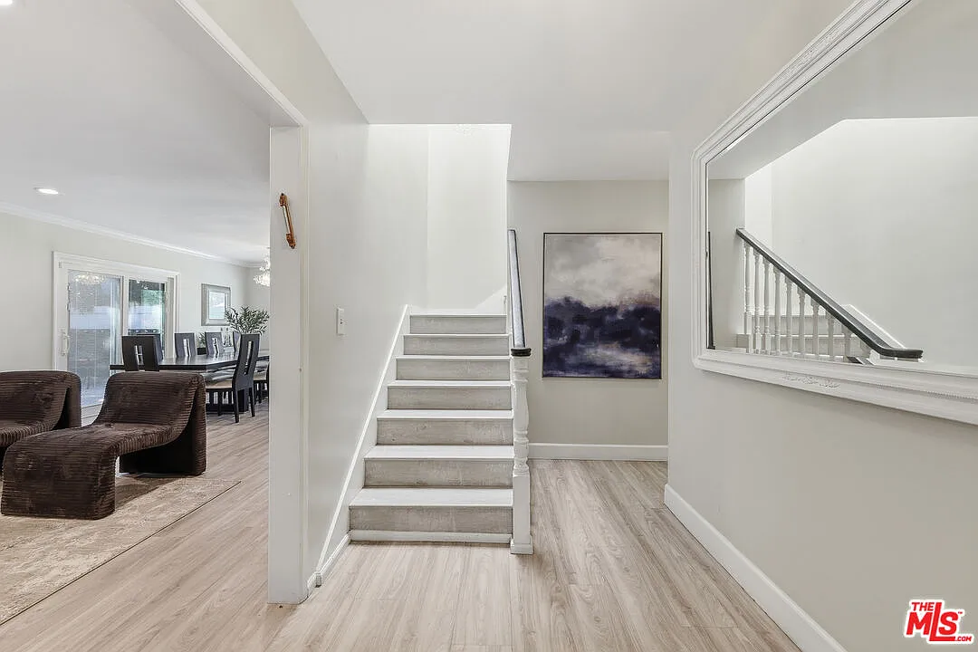 4 bed, 3.0 bath, 2278 sqft, $7,800 — Photo 3