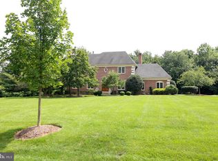 26 Holly Leaf Ct, Bethesda, MD 20817