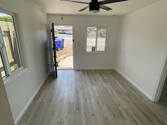 3rd image of 4528 College Ave