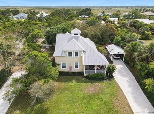 9432 SE Duncan St, Hobe Sound, FL 33455
