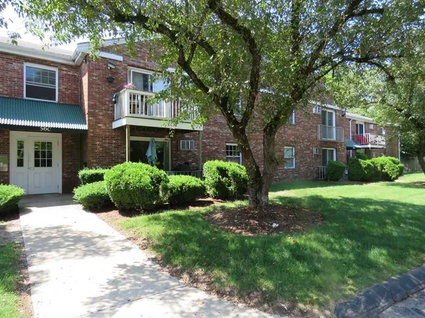 56 Townsend St APT C20, Abington, MA 02351