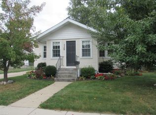 320 Adolph Ave NE, Rockford, MI