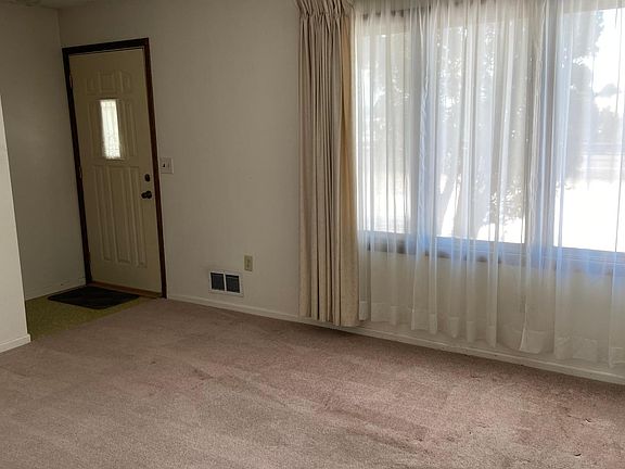 3rd image of 17530 Red Wing Blvd