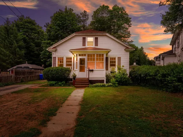 154 Donald Street, Manchester, NH 03102