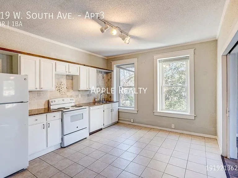 219 W South Ave #3 — Photo 5