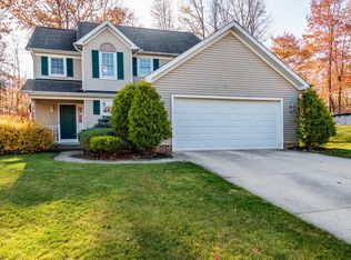36480 Sandy Knoll Dr, Eastlake, OH 44095
