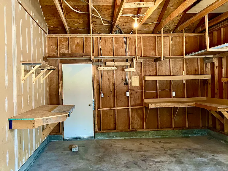 garage