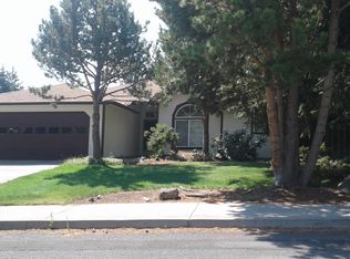 3053 NE Royal Ct, Bend, OR 97701