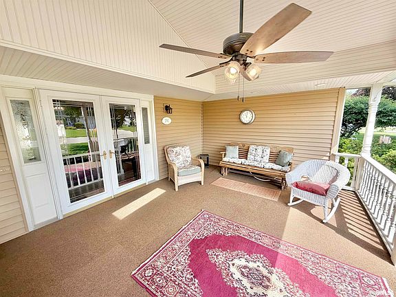 5th image of 2762 Montague Dr