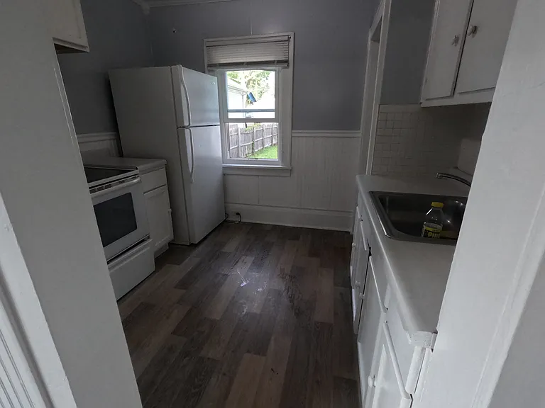 738 S 28th St — Photo 3