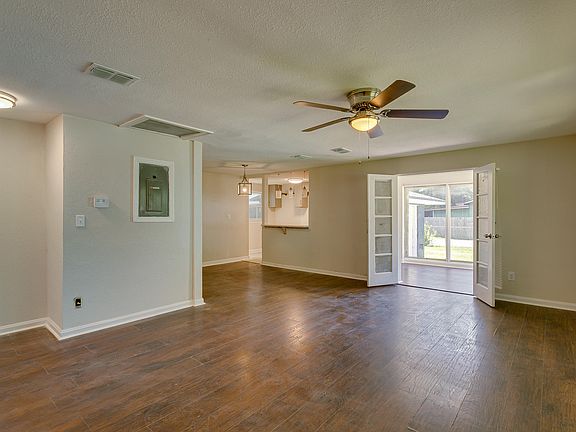 5th image of 3490 Lowell Ave