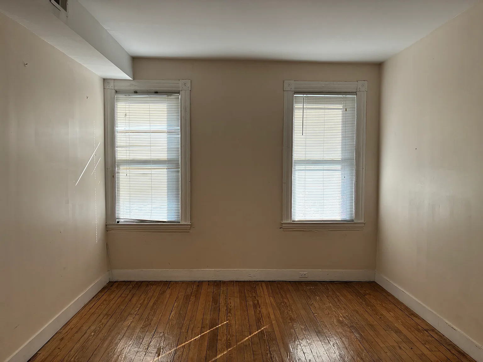 3 bed, 1500 sqft, $700 — Photo 4