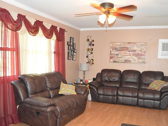 4th image of 6 Orchard Dr