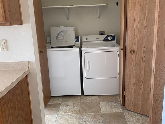 5th image of 671 Green Bay Rd #13