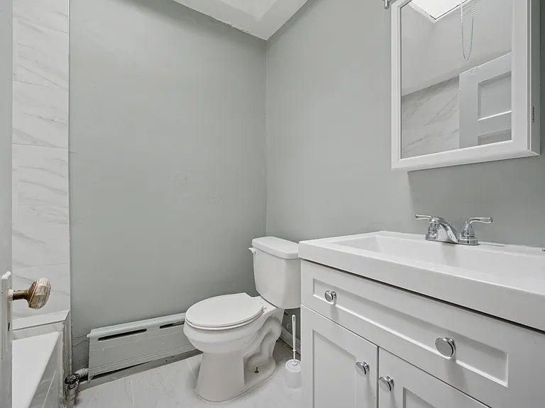 228 N Edgewood St #A — Photo 13