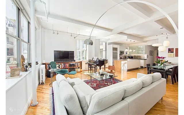 Sold by Douglas Elliman | media 15