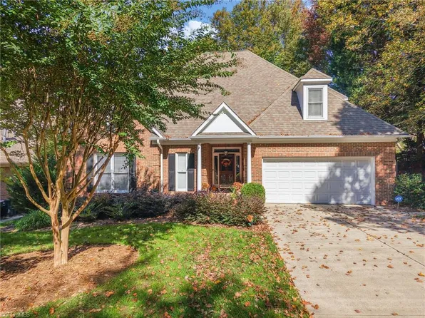 4002 Hobbs Rd, Greensboro, NC 27410